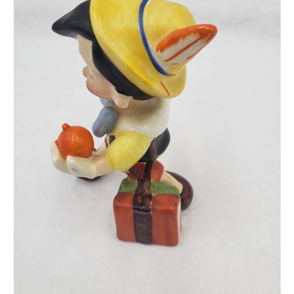 Goebel Pinocchio Germany Walt Disney Character Figurine Walking w/Apple - Picture 4 of 16